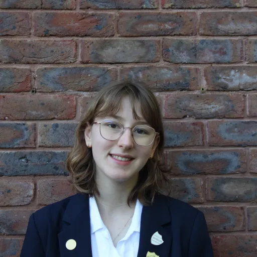 Naomi Annetts